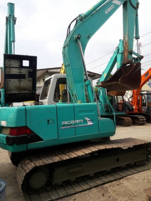 ขายKOBELCO  SK120  มาร์คทรี  มาใหม่  เก่าญี่ปุ่นแท้ แทรคใหญ่    สภาพสวย  เครื่องปั๊มดี  ไฟฟ้าครบ พร้อมใช้ โทร  089-3818694  ดวงนภา