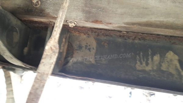 รถหัวยาวยี่ห้ออีซูซุ  พวงมาลัยเพาเวอร์   ขนาด 165 แรงม้า