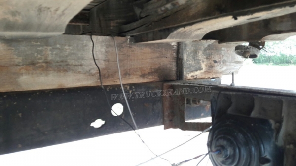 รถหัวยาวยี่ห้ออีซูซุ  พวงมาลัยเพาเวอร์   ขนาด 165 แรงม้า