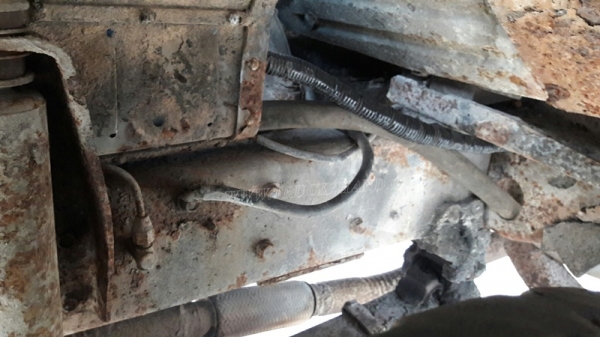 รถหัวยาวยี่ห้ออีซูซุ  พวงมาลัยเพาเวอร์   ขนาด 165 แรงม้า