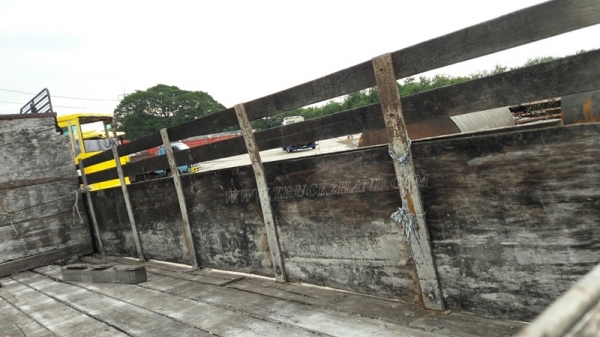 รถหัวยาวยี่ห้ออีซูซุ  พวงมาลัยเพาเวอร์   ขนาด 165 แรงม้า