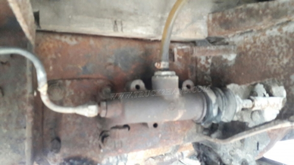 รถหัวยาวยี่ห้ออีซูซุ  พวงมาลัยเพาเวอร์   ขนาด 165 แรงม้า