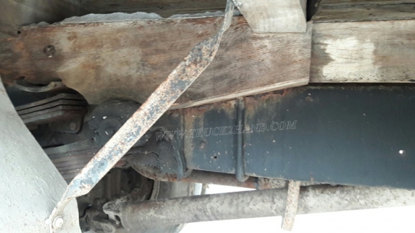 รถหัวยาวยี่ห้ออีซูซุ  พวงมาลัยเพาเวอร์   ขนาด 165 แรงม้า