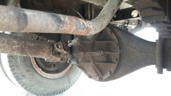 รถหัวยาวยี่ห้ออีซูซุ  พวงมาลัยเพาเวอร์   ขนาด 165 แรงม้า