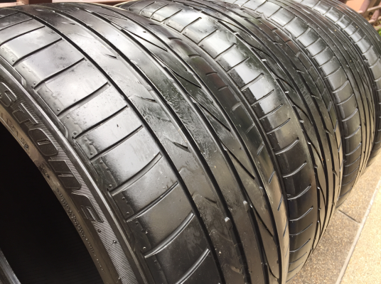 ยาง Bridgestone 235 45 18 ปี15 พร้อมใช้งาน ราคาไม่แพง ยาง Bridgestone 235 45 18 ปี15 พร้อมใช้งาน ราคาไม่แพง