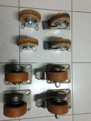 ลูกล้อยูริเทน 4 นิ้ว มือ2