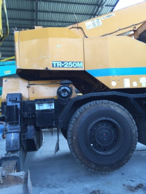 ขายรถเครน TANADO TR-250 M5 25 ตัน เอกสารอินวอย ราคา 4200000