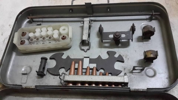 ชุดหัวงานเชื่อม ตัด เผา งานเก่า กล่องเป็นโลหะ