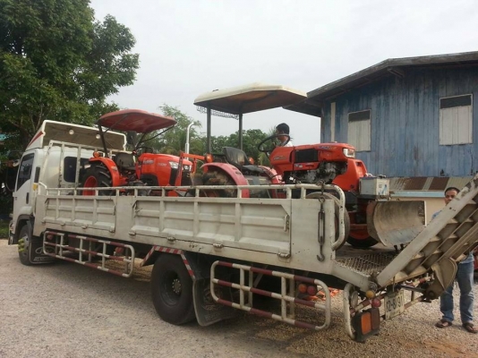 คูโบต้า L3608DT 4 WD ใบมีดดันหน้า ผานหลังใหม่ สภาพดีลุยงานได้เลยครับ