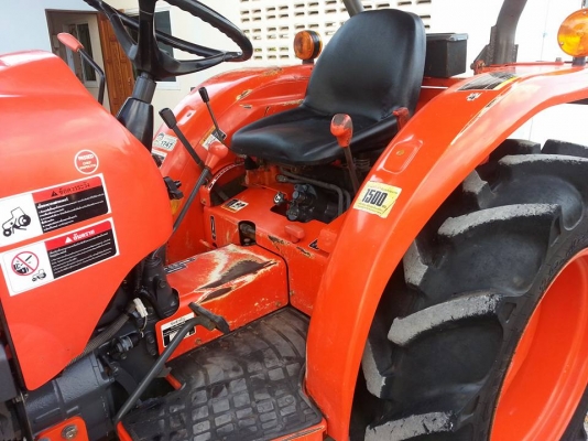 คูโบต้า L3608DT 4 WD ใบมีดดันหน้า ผานหลังใหม่ สภาพดีลุยงานได้เลยครับ
