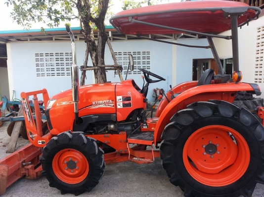 คูโบต้า L3608DT 4 WD ใบมีดดันหน้า ผานหลังใหม่ สภาพดีลุยงานได้เลยครับ