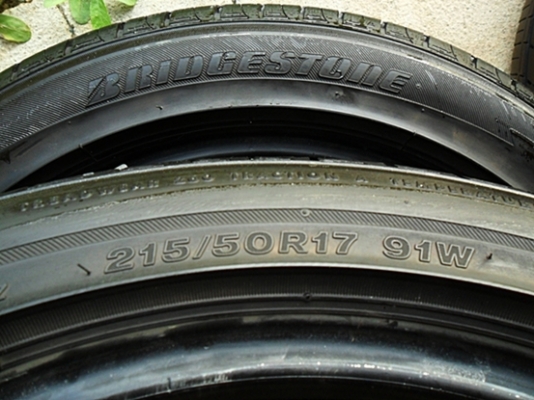 ยางขอบ17 บริดสโตน215-50-17 ลงพื้นปี13 (4เส้น3,700)ดอกหนา1เซ็น