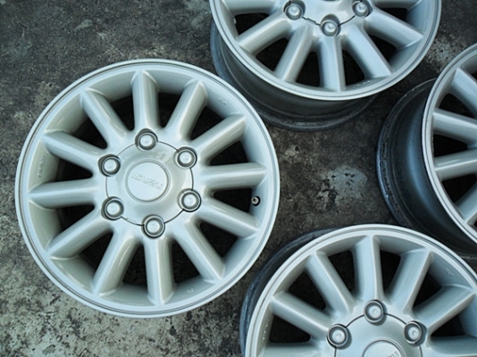 แม็กกระบะขอบ15 เอนไกแท้ 6รู139สีสวยๆ สภาพใหม่ (4วง4,500)