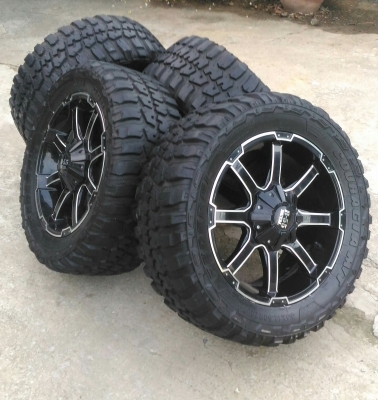 ขาย ยาง Mud 33 ขอบ 20 พร้อมล้อ สวยๆ ขาย ยาง Mud 33 ขอบ 20 พร้อมล้อ สวยๆ