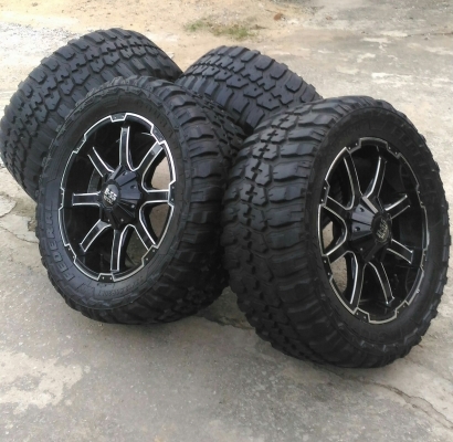 ขาย ยาง Mud 33 ขอบ 20 พร้อมล้อ สวยๆ ขาย ยาง Mud 33 ขอบ 20 พร้อมล้อ สวยๆ