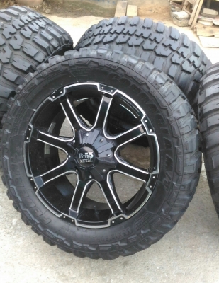 ขาย ยาง Mud 33 ขอบ 20 พร้อมล้อ สวยๆ ขาย ยาง Mud 33 ขอบ 20 พร้อมล้อ สวยๆ