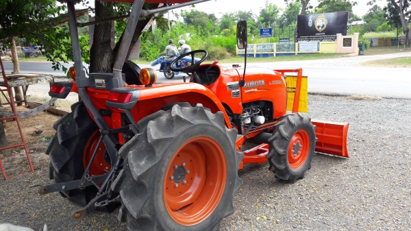 ขายรถไถL3608ใบมีดผาล4พร้อมใช้ครับ