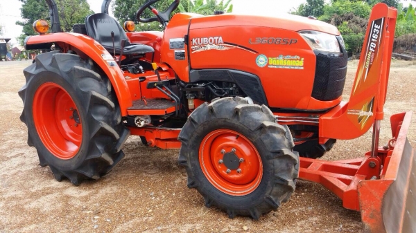 ขาย L3608SP ใบดันหน้า ผานหลัง รถ550ชั่วโมง สภาพ90\% เดิมๆจากโรงงานเรยคับ