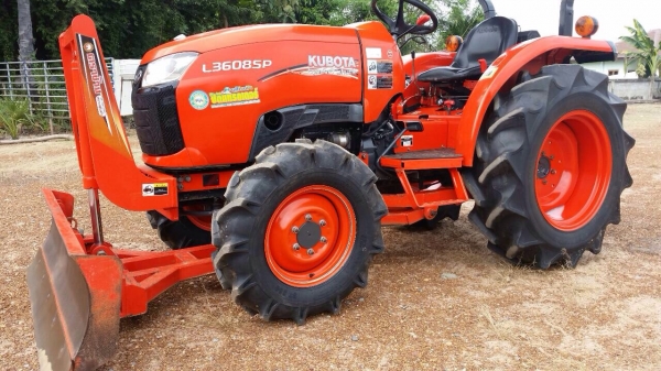 ขาย L3608SP ใบดันหน้า ผานหลัง รถ550ชั่วโมง สภาพ90\% เดิมๆจากโรงงานเรยคับ