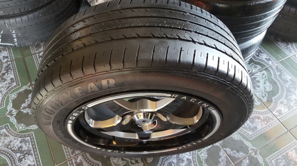 ขายล้อใหม่WORLD 4รู100 พร้อมยางเปอรืเช็น  4 ล้อ