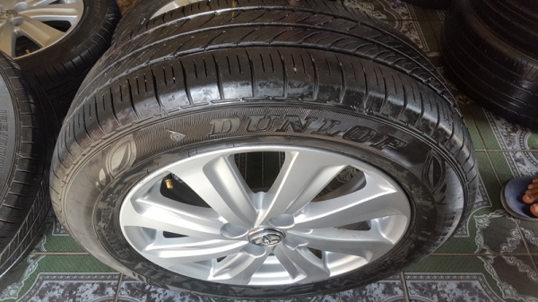 ขายล้อTOYOTA New VIOS ยางปี 14 4 ล้อ