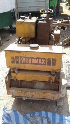 ขายรถบดเดินตาม 1 ตัน VIBROMAX สถาพดี เครื่องแน่น สนใจ ติดต่อ 089-9248548