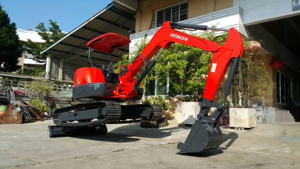 ขาย รถขุด HITACHI รุ่น ZX40 มือสองญี่ปุ่น แทรกเหล็ก สลัก บูท เอวแน่น 100\% ปั้มนิ้ว คอนโทรลสั้น ทำงานไว แรงดีทุกระบบ มือถือ/LINE ID : 0818753444 ขาย รถขุด HITACHI รุ่น ZX40 มือสองญี่ปุ่น แทรกเหล็ก สลัก บูท เอวแน่น 100\% ปั้มนิ้ว คอนโทรลสั้น ทำงานไว แรงดีทุกระบบ มือถือ/LINE ID : 0818753444