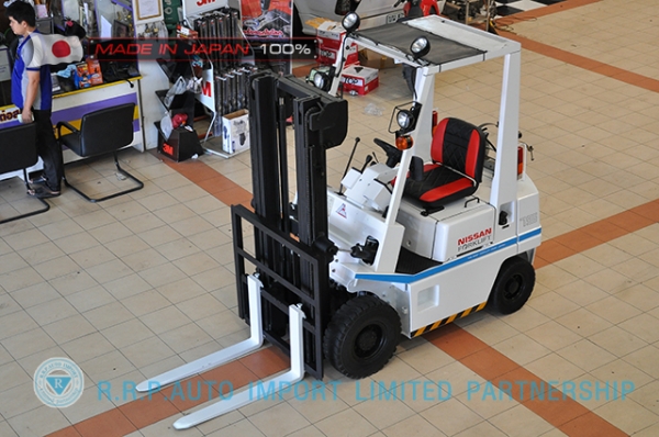 ขายรถโฟล์คลิฟท์มือสอง NISSAN รุ่น H01-001314 ราคา130,000 บาทนำเข้าจากประเทศญี่ปุ่น 100\% ไม่เคยใช้งานในประเทศไทย