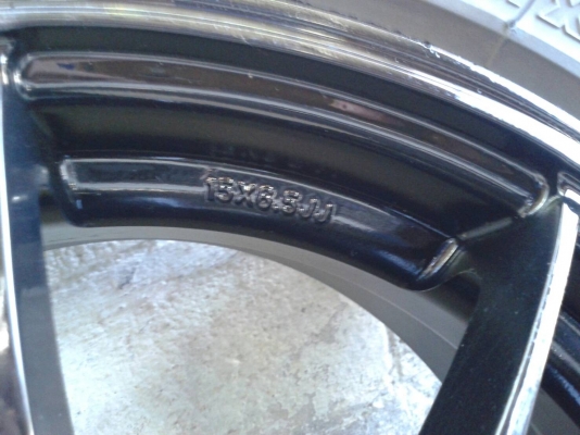 ขอบ15นิ้ว4รู100 พร้อมยาง ชุดนี้ ราคา 5800 บาท