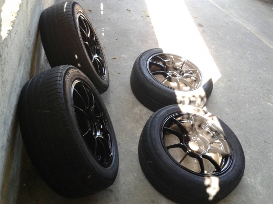 ขอบ15นิ้ว4รู100 พร้อมยาง ชุดนี้ ราคา 5800 บาท