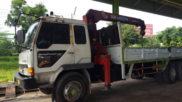 ขออนุญาติขาย สิบล้อหลง MISSUBISHI220 แรงติดเครน UNIC 5ดันราคา880000 สนใจติดต่อ0853224877-0988930465