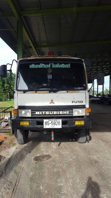 ขออนุญาติขาย สิบล้อหลง MISSUBISHI220 แรงติดเครน UNIC 5ดันราคา880000 สนใจติดต่อ0853224877-0988930465