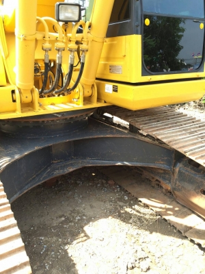 ขออนุญาติขายPC200-8MO  ชั่วโมง งาน5000กว่าเอกสารพร้อมโอนราคา2490000 สนใจติดต่อ0853224877-0988930465