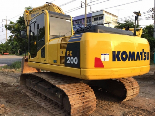 ขออนุญาติขายPC200-8MO  ชั่วโมง งาน5000กว่าเอกสารพร้อมโอนราคา2490000 สนใจติดต่อ0853224877-0988930465