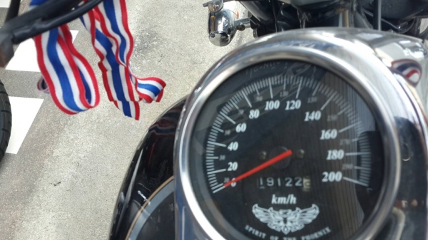 ขาย Honda Phantom TA 200 ปี 45 (4จังหวะ) รุ่นท่อเหลี่ยม เครื่องดีเดิมๆ วิ่งน้อยหมื่นเก้ากว่า ชุดสีดี มีรอยขีดข่วนที่ถังน้ำมันบ้างไม่มาก ภาษีเต็ม เล่มพร้อมชุดโอน ขาย Honda Phantom TA 200 ปี 45 (4จังหวะ) รุ่นท่อเหลี่ยม เครื่องดีเดิมๆ วิ่งน้อยหมื่นเก้ากว่า ชุดสีดี มีรอยขีดข่วนที่ถังน้ำมันบ้างไม่มาก ภาษีเต็ม เล่มพร้อมชุดโอน