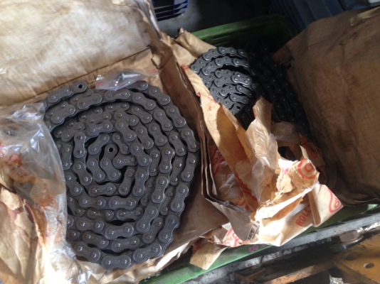 ขายโซ่ KCM made in Japan เบอร์ 60 ของใหม่อยู่ในห่อ ไม่เคยใช้งาน ยาวเส้นละ 3 เมตร มี 8 ชุดครับ