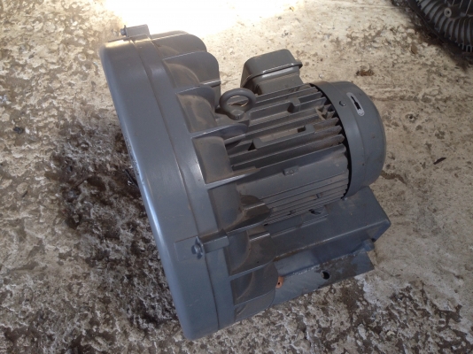 ขายริงโบวเวอร์ ดูด-เป่า Hitachi 2HP. 380V สภาพสวยมากเดิมๆ ขนาดท่อ 2 นิ้ว พร้อมใช้งาน