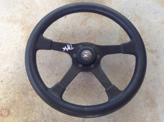 ขายวงพวงมาลัย daihutsu japan 2000 บาท