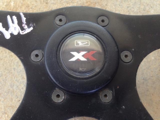 ขายวงพวงมาลัย daihutsu japan 2000 บาท