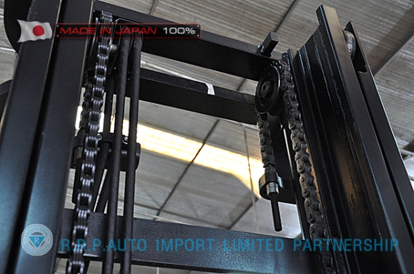 ขายรถโฟล์คลิฟท์มือสอง TOYOTA รุ่น 8FDJ30-14229 นำเข้าจากประเทศญี่ปุ่น 100\% ไม่เคยใช้งานในไทย