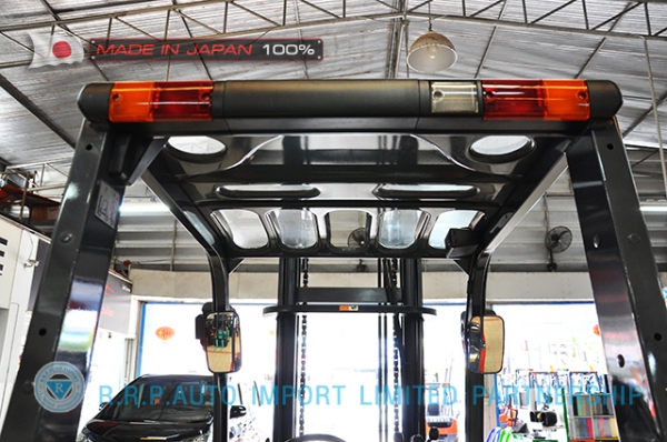 ขายรถโฟล์คลิฟท์มือสอง TOYOTA รุ่น 8FDJ30-14229 นำเข้าจากประเทศญี่ปุ่น 100\% ไม่เคยใช้งานในไทย