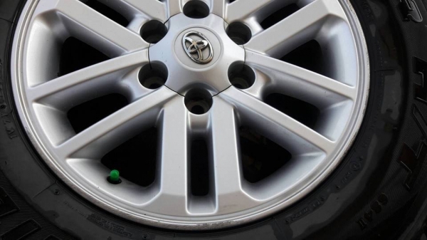 ขายล้อแม็ก vigo 17"&times;7.5" et30 ยางปี11 สนใจติดต่อ ตาเล็ก ล้อและยางครับ 081-3747940