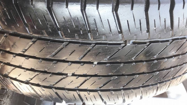 ขายล้อแม็ก vigo 17"&times;7.5" et30 ยางปี11 สนใจติดต่อ ตาเล็ก ล้อและยางครับ 081-3747940