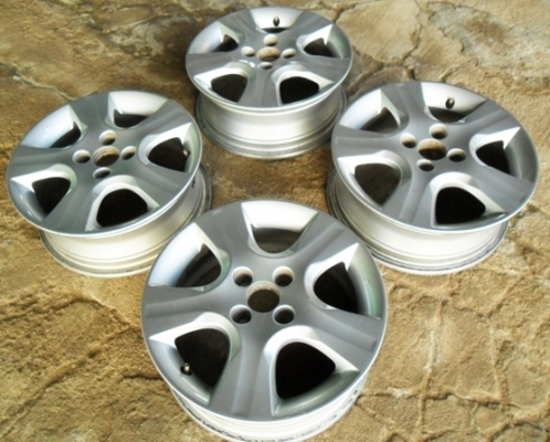 แม็กเก๋งขอบ15 เอนไกแท้ 4รู100 (4วง3,500)