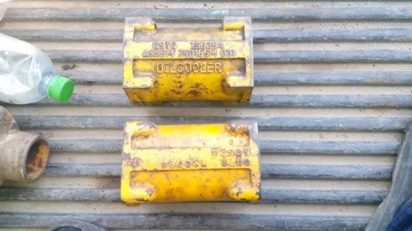 ขาย ออยข้างเครื่อง รถแทรกเตอร์ CAT-D-4-5-6 ของถอดจากตัวรถ รับประกัน ไม่รั่วซึ่ม ไม่อุดตัน ขายไม่แพงครับ