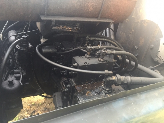 ขายแบคโฮ KOMATSU PC120-3 มีแอร์ พร้อมใช้งาน สนใจโทร 081-970-1072