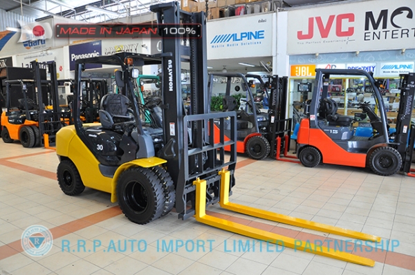ขายรถโฟล์คลิฟท์มือสอง KOMATSU รุ่น FD30HT-16-709232 นำเข้าจากประเทศญี่ปุ่น 100\% ไม่เคยใช้งานในไทย