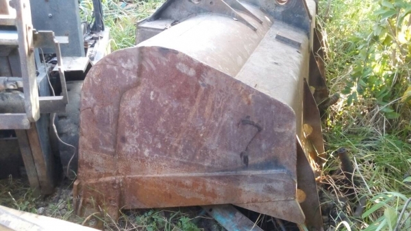 ขายบุ้งกี้รถตักล้อยาง CAT-950-F สภาพสวยทรงเดิม ไม่ผุปาก ไม่ต้องเปลี่ยน สนใจรีบนะครับเหลือใบเดียว ขายไม่แพงครับ