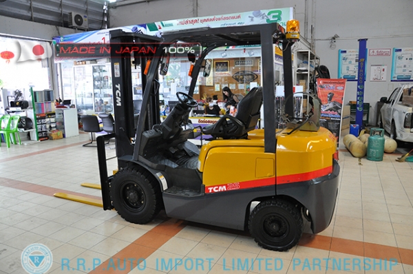 ขายรถโฟล์คลิฟท์มือสอง TCM รุ่น FHG25T3-2E500188 นำเข้าจากประเทศญี่ปุ่น 100\% ไม่เคยใช้งานในประเทศไทย
