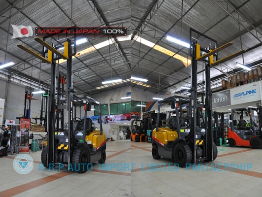 ขายรถโฟล์คลิฟท์มือสอง TCM รุ่น FHG25T3-2E500188 นำเข้าจากประเทศญี่ปุ่น 100\% ไม่เคยใช้งานในประเทศไทย